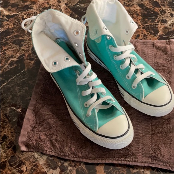 Converse - Picture 2 of 5